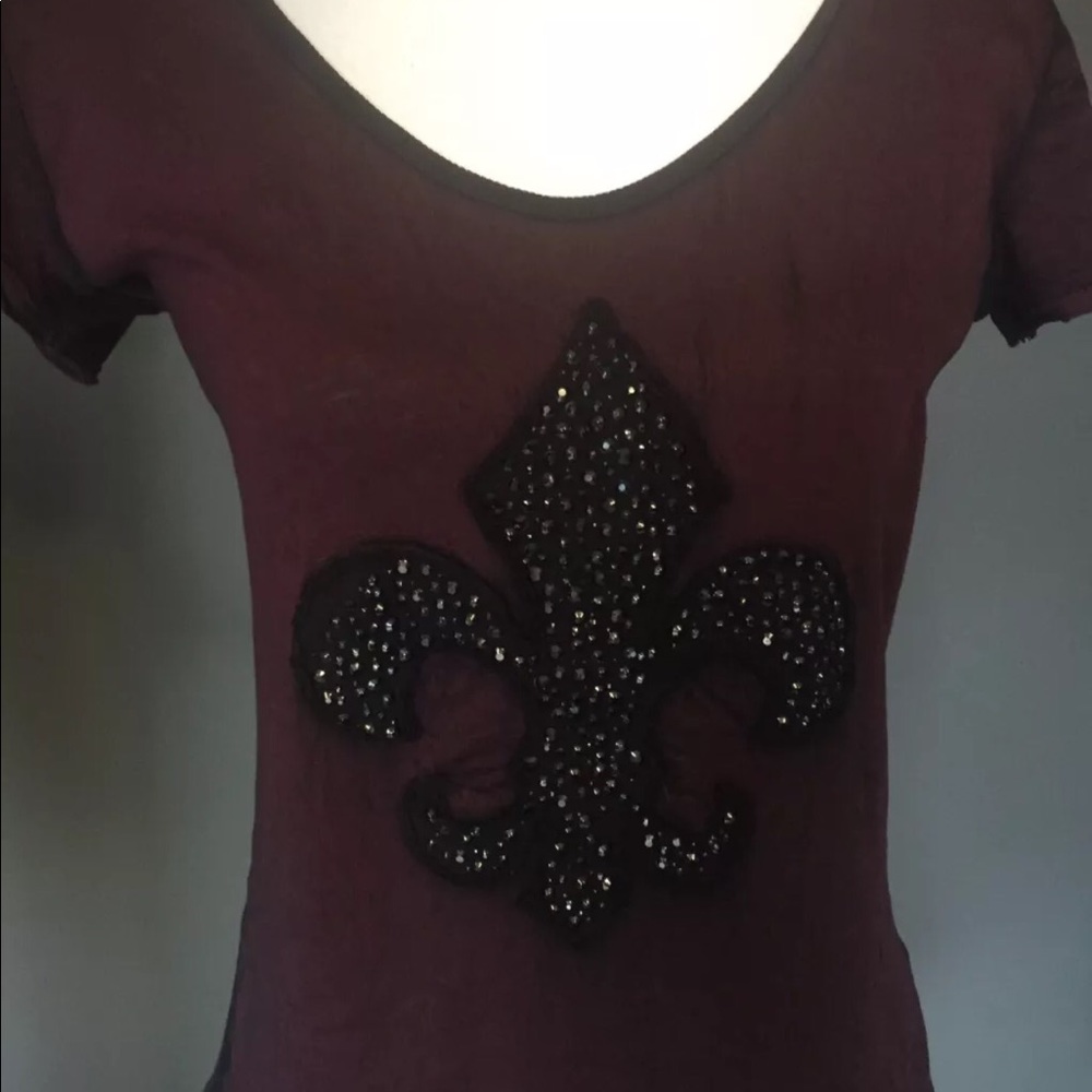 NWOT Velvet Stone bling v-neck The Buckle sz M